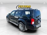 Used 2012 Nissan Pathfinder LE image 2