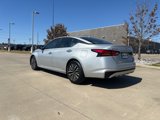 Used 2024 Nissan Altima 2.5 SV image 2