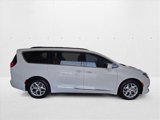 Used 2017 Chrysler Pacifica Touring-L w/ Tire & Wheel Group image 4
