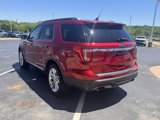 Used 2018 Ford Explorer XLT w/ Equipment Group 202A image 3