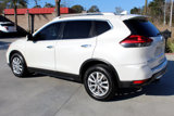 Used 2017 Nissan Rogue SV w/ SV Premium Package image 5