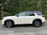 Used 2024 Nissan Pathfinder Platinum w/ Black Appearance Package image 2