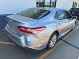 Used 2018 Toyota Camry LE image 2
