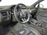 Used 2025 Porsche Macan image 4