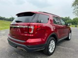 Used 2018 Ford Explorer XLT image 3
