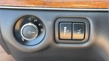 Used 2019 Lincoln MKT AWD image 4