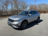 Certified 2024 Volkswagen Tiguan SE image 3