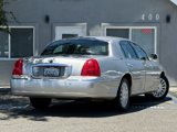 Used 2004 Lincoln Town Car Signature image 5