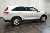 Used 2019 Kia Sorento LX w/ LX Convenience Package image 4