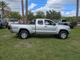 Used 2013 Toyota Tacoma 4x4 Access Cab image 2
