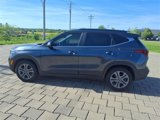 Used 2023 Kia Seltos S w/ Navigation Package image 2
