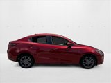 Used 2019 Toyota Yaris LE image 4