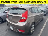 Used 2012 Hyundai Accent SE image 3