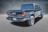 Used 2023 Jeep Gladiator Overland image 5