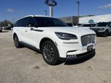 Used 2020 Lincoln Aviator Reserve w/ Elements Package Plus image 2