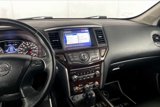 Used 2015 Nissan Pathfinder SL w/ SL Tech Package image 6