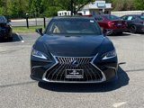 Used 2022 Lexus ES 350 Luxury image 2