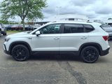 Certified 2022 Volkswagen Taos SE w/ Panoramic Sunroof Package image 3