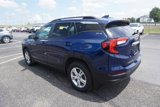 Used 2022 GMC Terrain SLE w/ Driver Convenience Package image 4