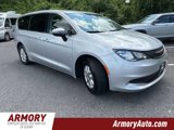 Used 2023 Chrysler Voyager LX image 3