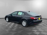 Used 2025 Toyota Camry LE image 4