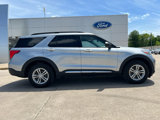 Used 2022 Ford Explorer XLT w/ Equipment Group 202A image 4