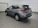 Used 2018 Nissan Rogue SV image 5
