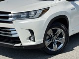 Used 2019 Toyota Highlander AWD Hybrid image 4