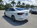 Used 2020 Volkswagen Jetta SE image 3