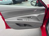 Used 2022 Hyundai Elantra SEL w/ Convenience + Premium Package image 4