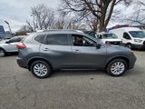 Used 2018 Nissan Rogue SV image 4