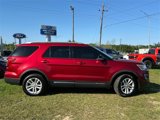 Used 2017 Ford Explorer XLT image 4