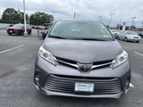 Used 2016 Toyota Sienna XLE image 2