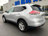 Used 2016 Nissan Rogue SV image 4