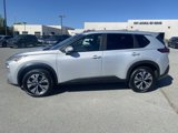 Used 2023 Nissan Rogue SV image 2
