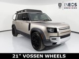 Used 2023 Land Rover Defender 110 SE image 2