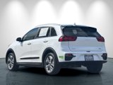 Certified 2022 Kia Niro EX image 6