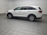 Used 2020 Kia Sorento LX image 3