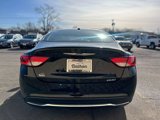 Used 2015 Chrysler 200 Limited w/ Convenience Group image 4