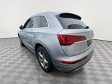 Used 2021 Audi Q5 2.0T Premium w/ Convenience Package image 4