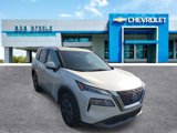 Used 2023 Nissan Rogue SV image 2