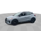 Used 2022 Nissan Kicks SR image 4