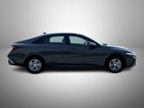 Used 2025 Hyundai Elantra SE image 4