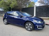 Used 2017 Volkswagen e-Golf SE w/ DC Fast Charging Package image 2