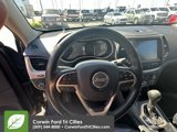 Used 2016 Jeep Cherokee Limited image 2