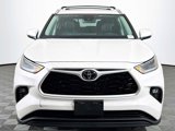 Used 2021 Toyota Highlander XLE image 2