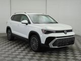 New 2025 Volkswagen Taos SE image 4