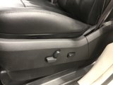 Used 2016 Chrysler Town & Country Touring image 2