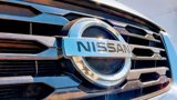 Used 2020 Nissan Pathfinder SV image 3