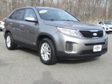 Used 2015 Kia Sorento LX image 4